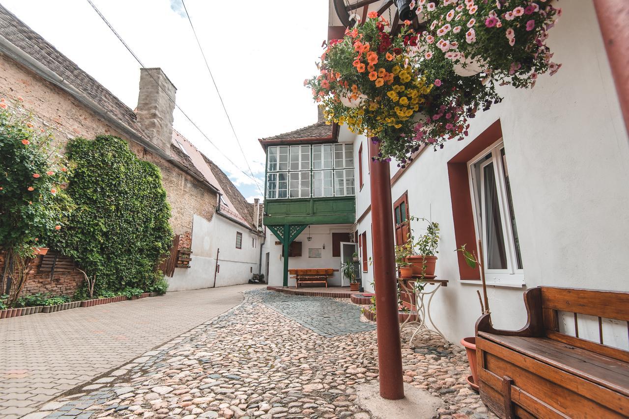 Guesthouse Casa Baciu Sibiu Exterior photo
