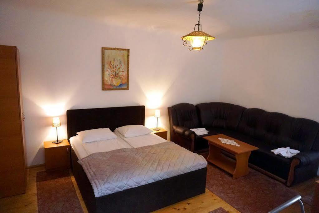 Guesthouse Casa Baciu Sibiu Exterior photo
